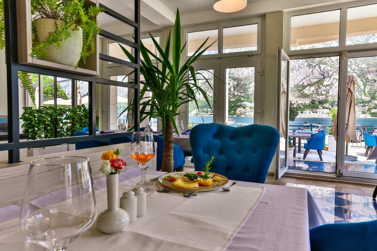 Montebay Perla Hotel Prcanj Bagian luar foto